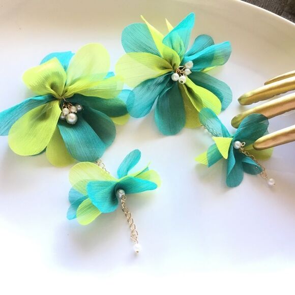 New! FP Seista Fabric Earrings - Picture 1 of 9